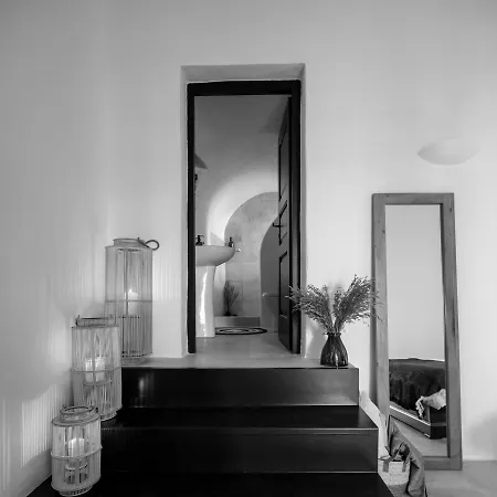 Firalia, Casa In Rock 호텔 산토리니