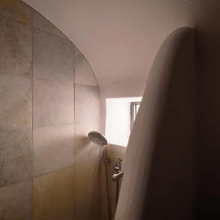 Firalia, Casa In Rock * 산토리니