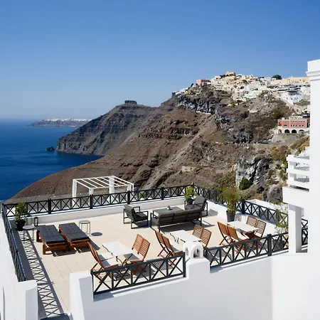 Firalia, Casa In Rock Suites *
