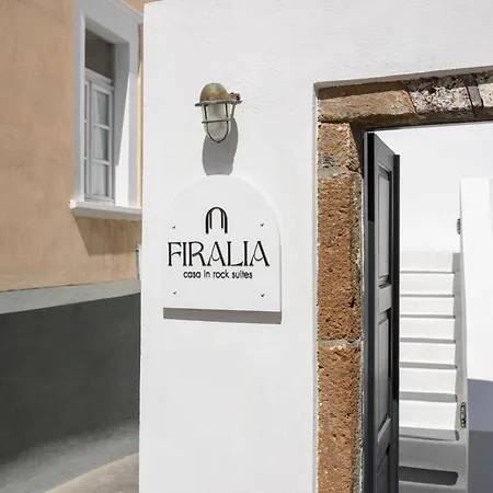 Hotel Firalia, Casa In Rock Suites *