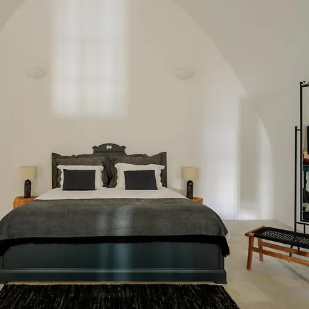 Hotel Firalia, Casa In Rock Suites *