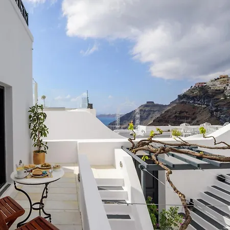Hotel Firalia, Casa In Rock Suites