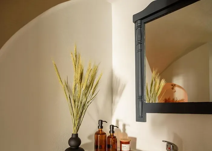 Firalia, Casa In Rock סנטוריני