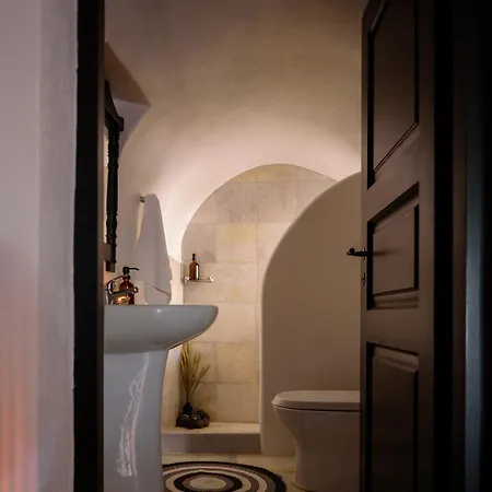 Hotel Firalia, Casa In Rock Fira (Santorini)