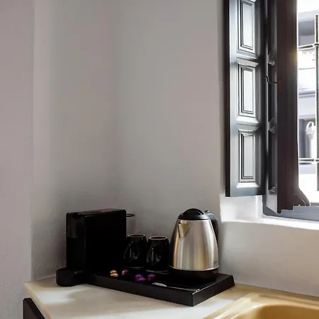 Firalia Suites Otel *