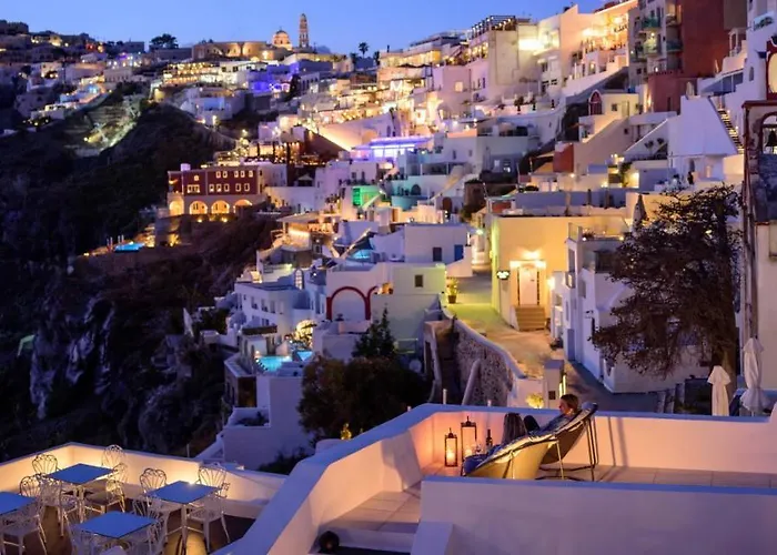 Firalia, Casa In Rock Fira (Santorini)