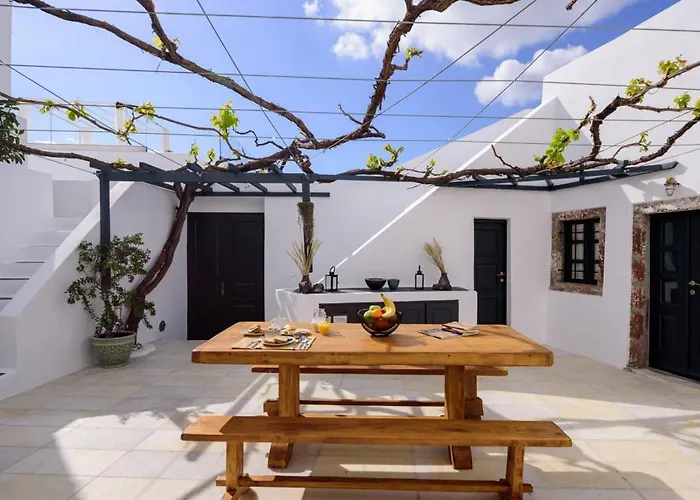 Firalia, Casa In Rock Hotel *