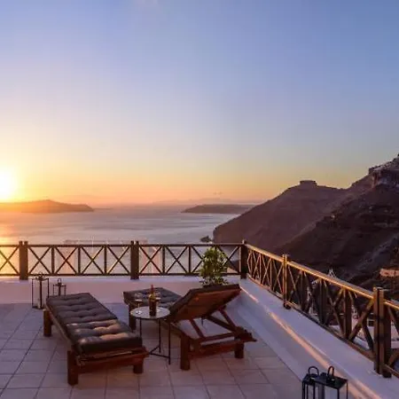 Hotel Firalia, Casa In Rock Suites