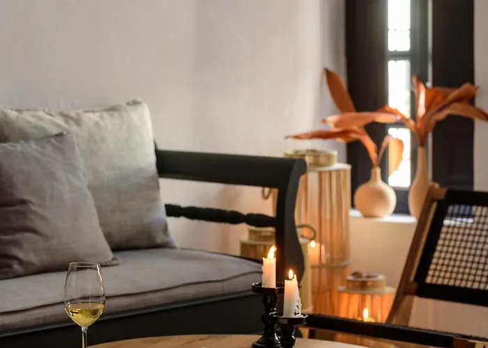 Firalia, Casa In Rock 酒店 费拉