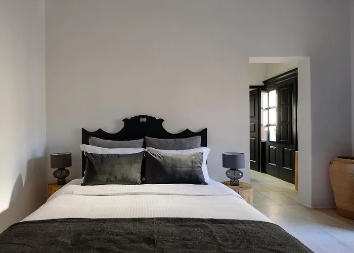 Firalia, Casa In Rock 酒店