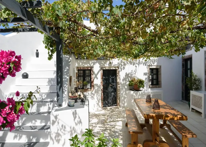 Firalia, Casa In Rock 酒店 *